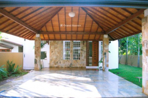 Grand Haven Luxury Villa